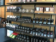 -星巴克臻选(惠州华贸天地1楼店)