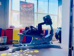 -享受健身·美体塑形馆