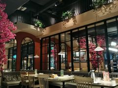 大堂-前海沿·青岛菜(李沧万达店)