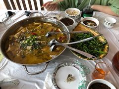 -余家庄肥肠鱼地方汤锅(银杏大道店)