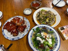 -黄记四更烤乳猪店