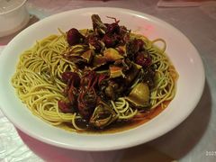 -霄汉牛三鲜湖北砂锅菜(万松园2店)