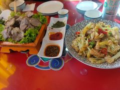 手扒肉-牧人嘎查蒙餐(富强路店)