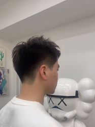 -MODEL'S HAIR