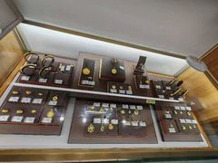 -品真阁华夏典当行(四通桥店)