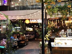 -查特花园美食广场(西单大悦城店)