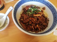 -沪西老弄堂面馆(定西路店)