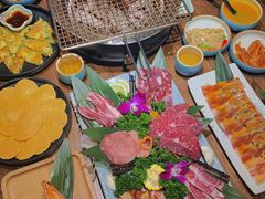 -明洞阿姨·韩式酱蟹烤肉·创意料理(三元桥店)