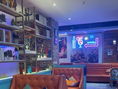 -豪客嘉族·麦尼顿西餐厅(乐福天下店)