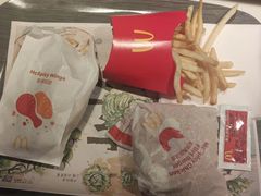 -麦当劳(南京路2店)