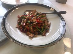 腊香干炒耳尖-新长福(星沙店)