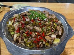 -廖哥泡椒兔(峨眉店)