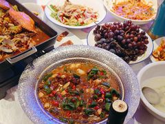 -巴特餐饮6加1音乐餐吧·新疆菜