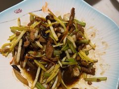 -小菜园新徽菜(镇江丹阳吾悦店)