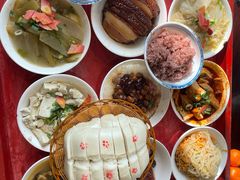 -蓝田九大碗民俗食府(蓝田店)
