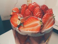 草莓满满-侘寂甜品(自取店)