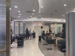 -八佰伴8008星级形象店
