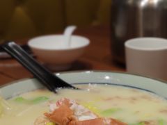 -hallch 好吃餐厅(全运村中央广场店)
