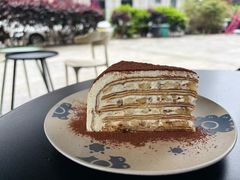 -Be Lived Cafe比例咖啡(摩天轮店)
