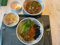 -深圳国际会展中心希尔顿酒店(前海华发冰雪世界店)