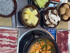 -钱摊摊安顺夺夺粉火锅(宏大广场店)
