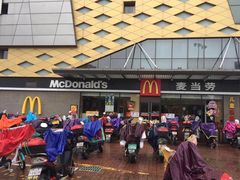 -麦当劳(姜山镇海港城店)