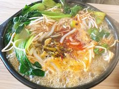 -傣家妹子过桥米线(一号店)