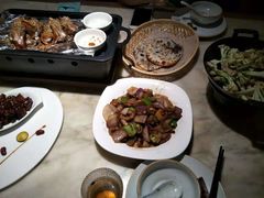 -梁家大院•农家菜(昆山会展中心店)