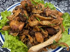 -八两八金·莱芜特色炒鸡(市南漳浦路店)