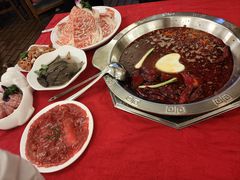 -山城年华老火锅(玉林店)