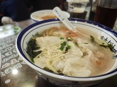 -长人馄饨铺(解放街店)