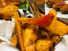 -I HOLIC艾豪丽披萨(KKone店)