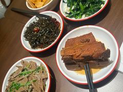 -顺溜·手工刀削面·黑金店(铜锣湾店)