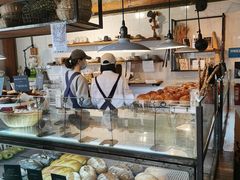 面包甜点陈列柜-仙峰天然面包(迎宾路店)