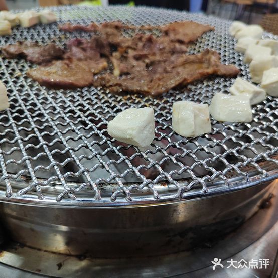 地道云南火焰山炭火烤肉