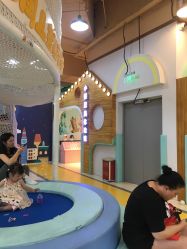 -多多淘儿童体验中心(重庆来福士店)