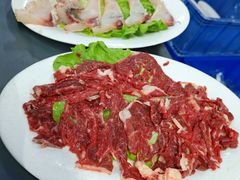 鲜牛肉-濠轩阁特色生蚝火锅总店