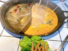 -瓜西西重庆火锅(花溪店)