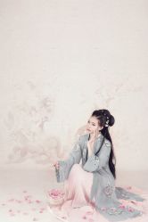 -盘子女人坊古装写真摄影(厦门总店)