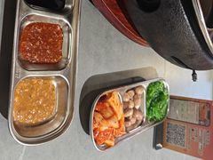 -围炉肉舍•炭烤活鳗•丹东海鲜烤肉(步行街店)