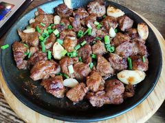 炉火盘烤梅肉-鲜小岛·铜锅涮肉