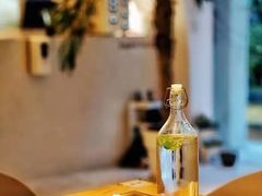 -春树下·树屋花房西餐厅(罍街AS1980店)