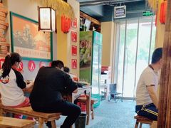 -晨皓祥人民公社铁锅炖菜(西华苑店)