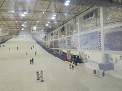 -乔波室内滑雪场