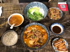 -粉家柳州螺蛳粉(杨宅路店)