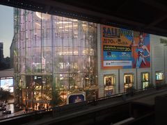 -彩虹云霄拜约克摩天塔