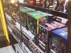 -泡泡玛特POPMART(侨福芳草地店)