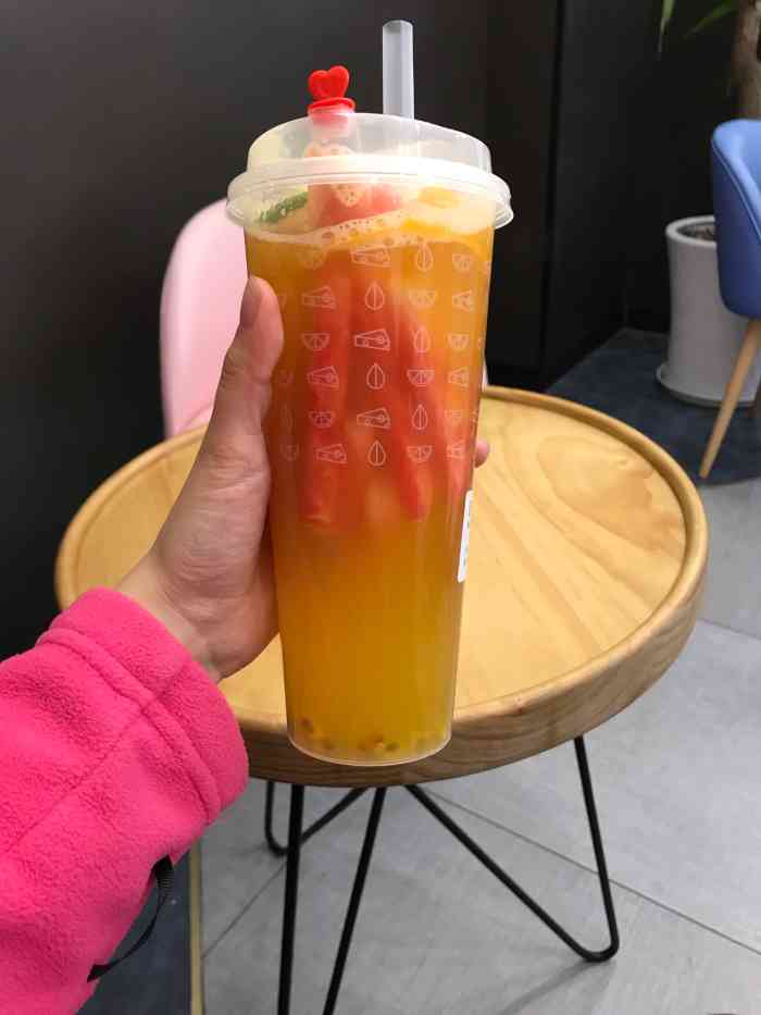 奈熙の茶(绵阳涪城万达店"奶茶比较贵,口感还不错[位置]万达广.