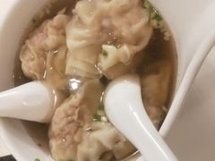 -新大咀港式茶餐厅(宝山万达店)