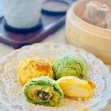 滨江边的国风咖啡店